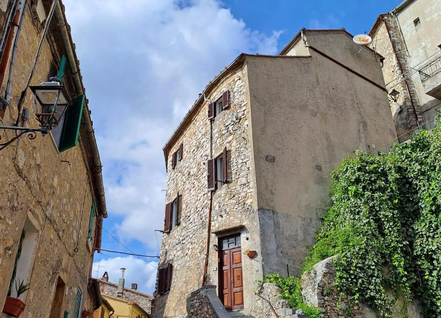 La Casina Di Asia contacts