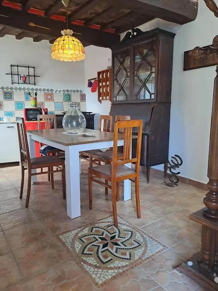 La Casina Di Asia Semproniano 0*,